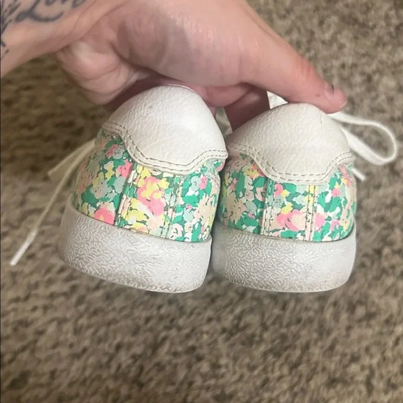 EUC Converse All Stars Women’s Floral Sneakers size 6 - Picture 4 of 8